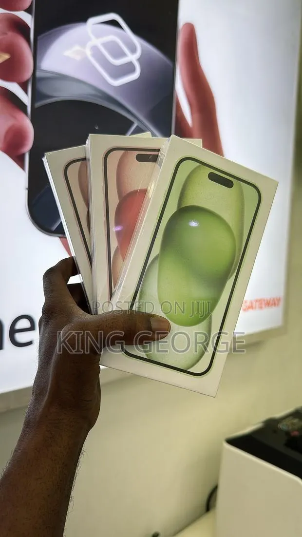 Apple iPhone 15 128 GB Pink · Photo 1