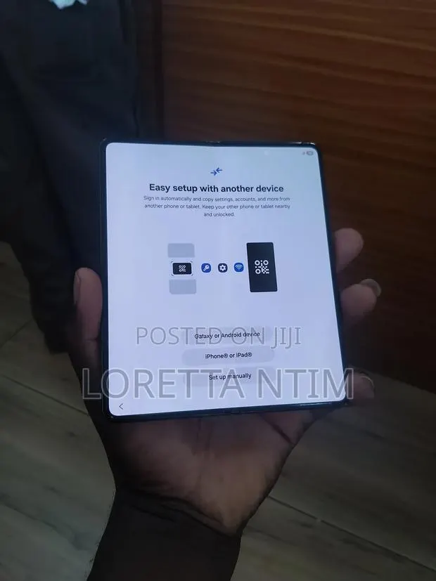 Samsung Galaxy Z Fold4 256 GB Black · Photo 1