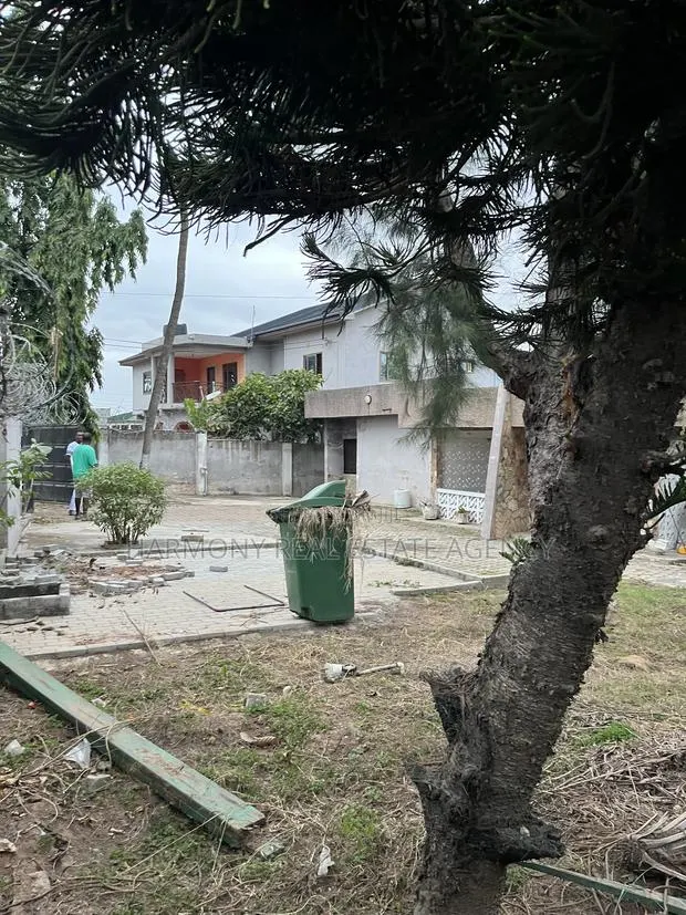 4bdrm House in Abofu for sale · Photo 1