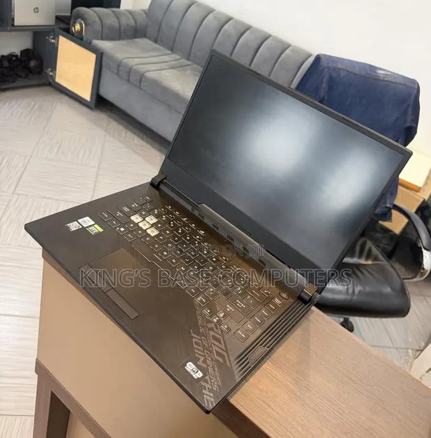 Laptop Asus ROG Strix G15 G512 16GB Intel Core i7 SSD 512GB · Photo 1
