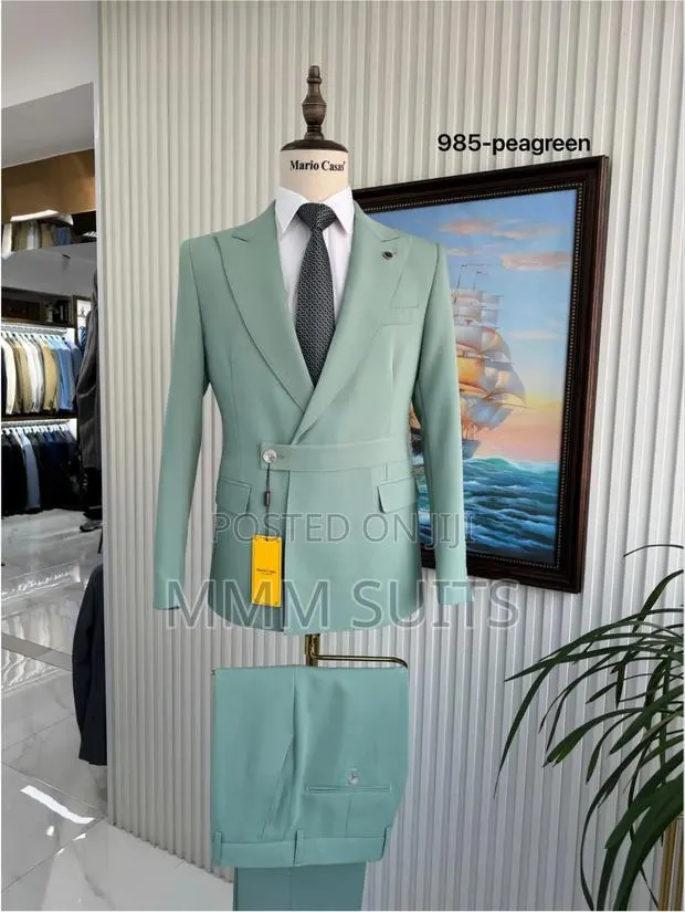 Classic 2-Piece Turkish Double-Breasted Men's Suit With Belt · Photo 1