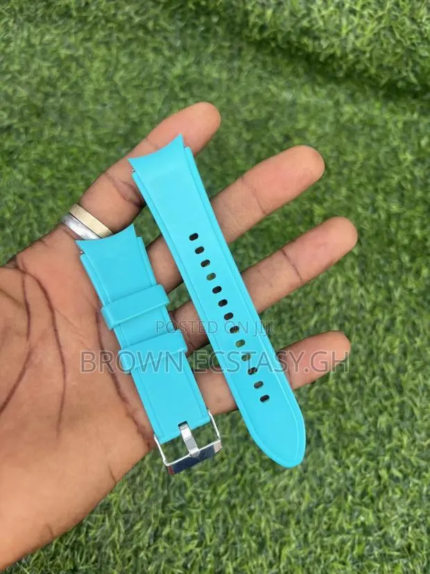 Original Galaxy Watch 4/5/6/7 Classic Strap · Photo 1