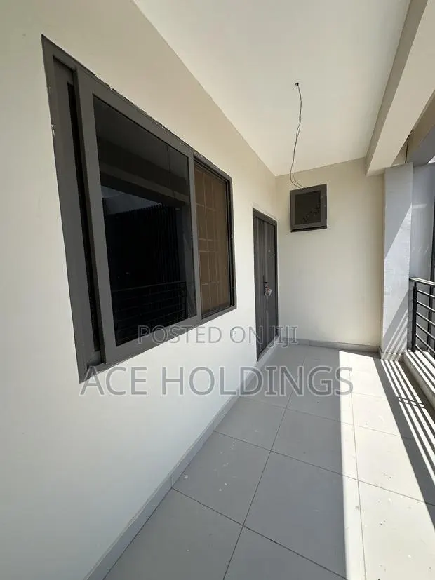3bdrm Apartment in Ashaley Botwe, School Junction for rent · Photo 1