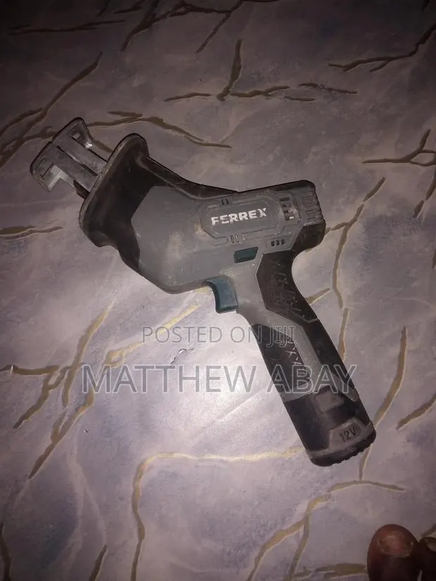 Reciprocating Saw · Photo 1