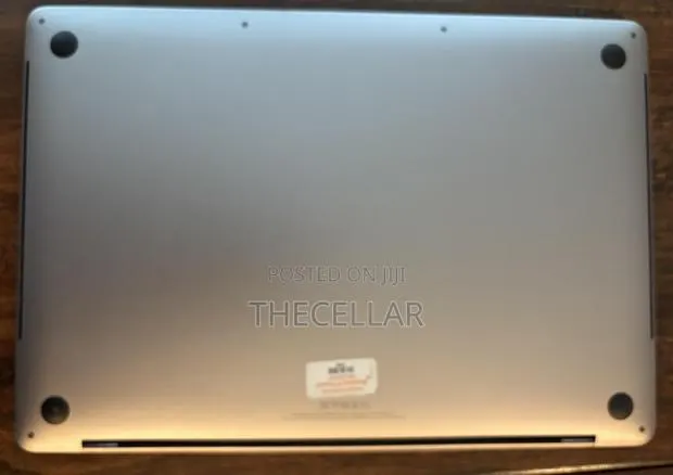 Laptop Apple MacBook Pro 2018 16GB Intel Core i7 SSD 1T · Photo 8