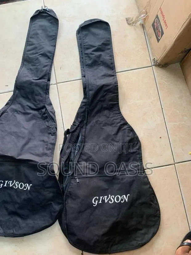 Acoustic Guitar Bag · Photo 1