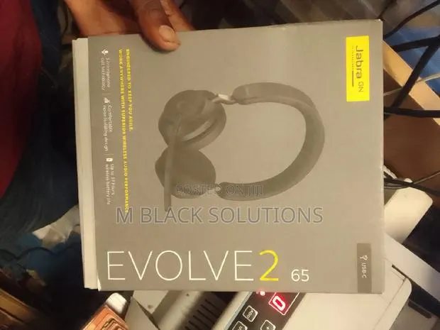 Jabra Evolve 2 65 Headphones · Photo 1
