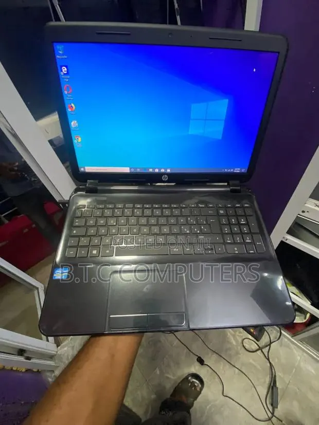 Laptop HP Pavilion 15 6GB Intel Core i3 HDD 500GB · Photo 1