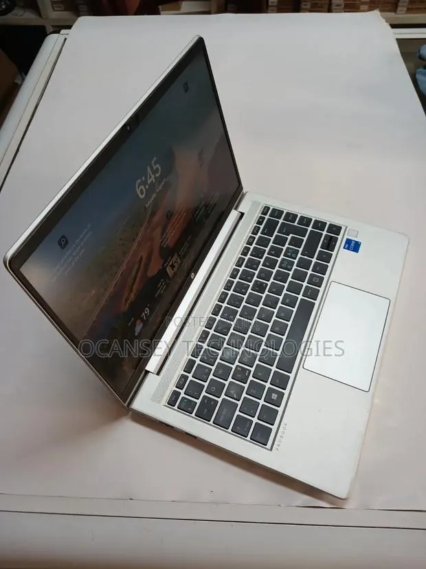 Laptop HP ProBook 440 G8 8GB Intel Core i5 SSD 256GB · Photo 1