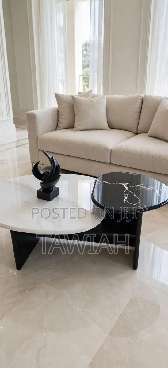 Moulden Center Table · Photo 1
