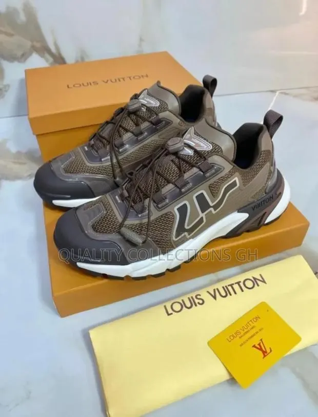 Louis Vuitton Brown Sneaker · Photo 1