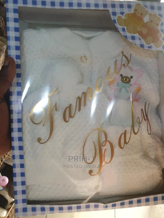 Baby Pullover Set · Photo 1