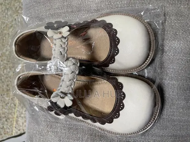 Kids Leather Shoes · Photo 2