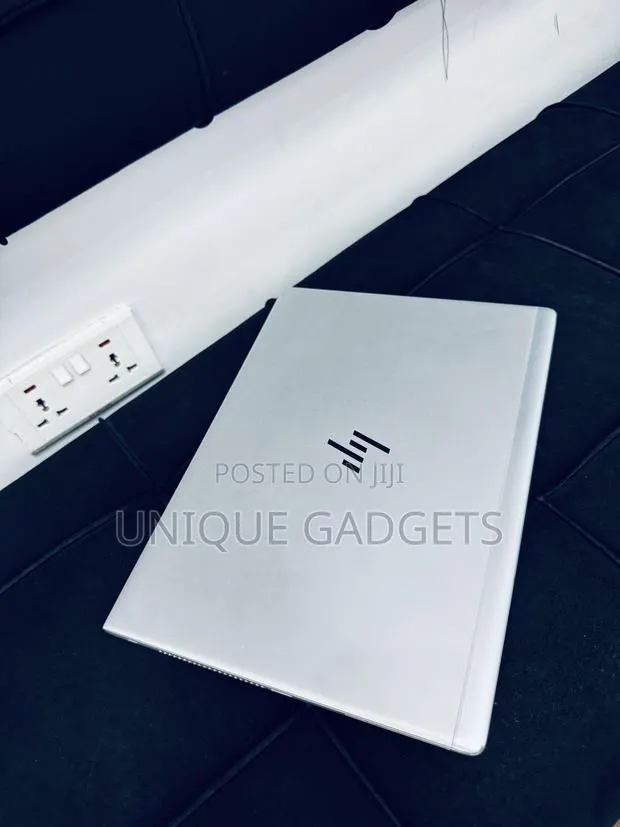 Laptop HP EliteBook 735 G6 8GB AMD Ryzen 5 SSD 256GB · Photo 1