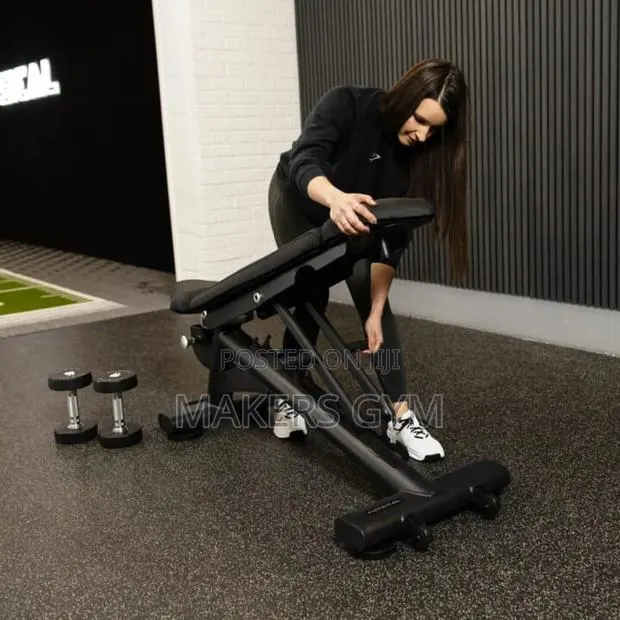 Weight Bench (Inclined/Declined ) Commercial · Photo 1
