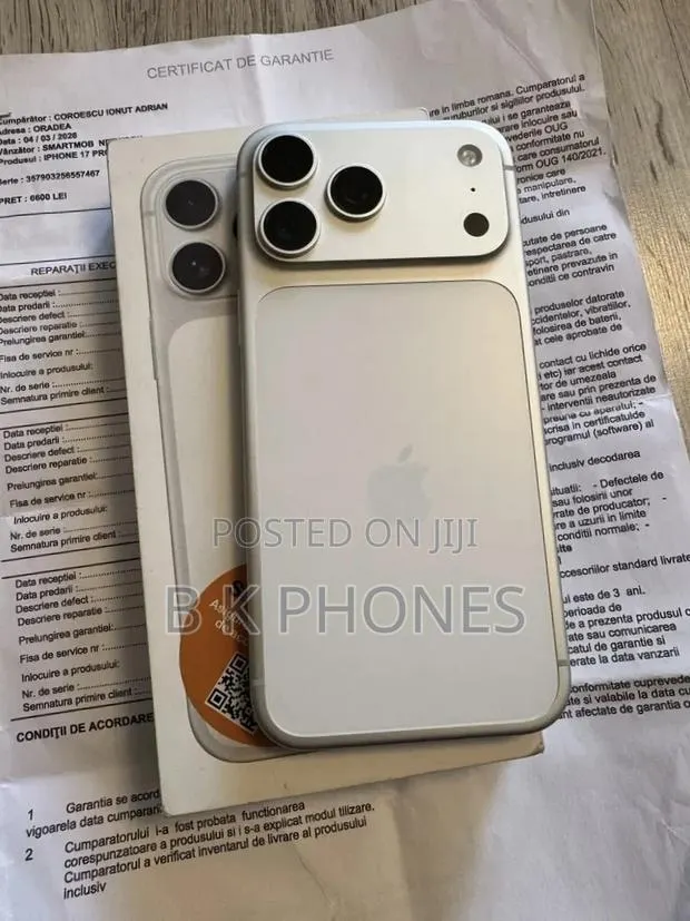 Apple iPhone 17 Pro Max 512 GB Silver · Photo 1