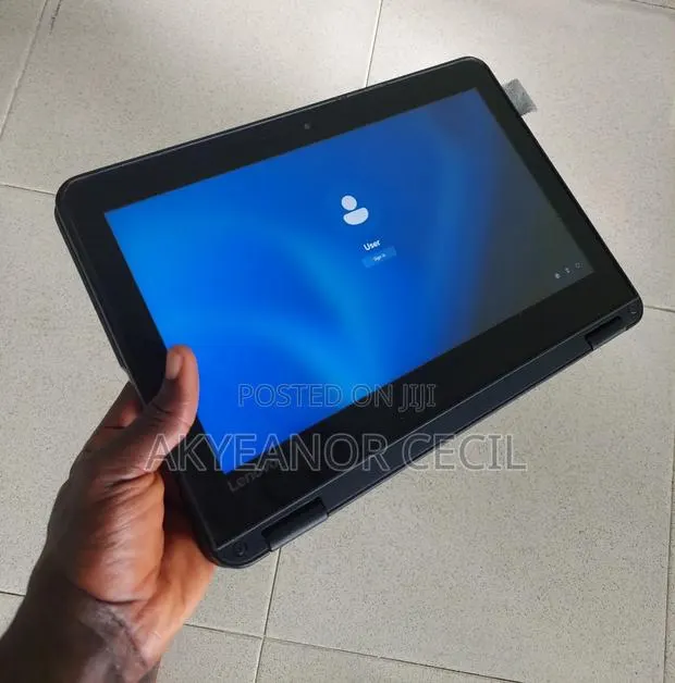 Laptop Lenovo 4GB Intel Celeron SSD 128GB · Photo 1