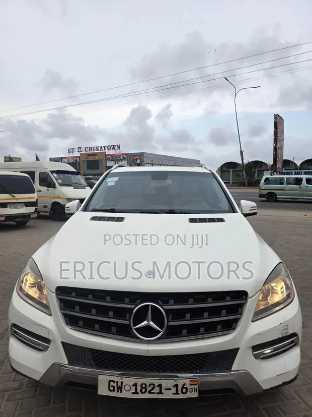 Mercedes-Benz M Class ML 350 4Matic 2012 White · Photo 1