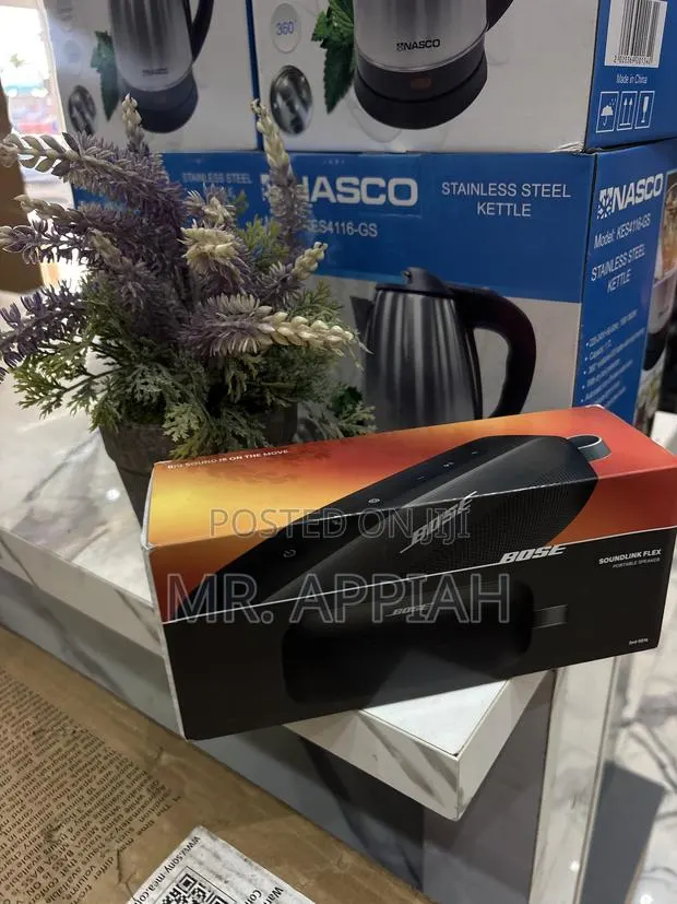 Extremely Quality Bose Soundlink Flex Portable Bluetooth Speaker. · Photo 1