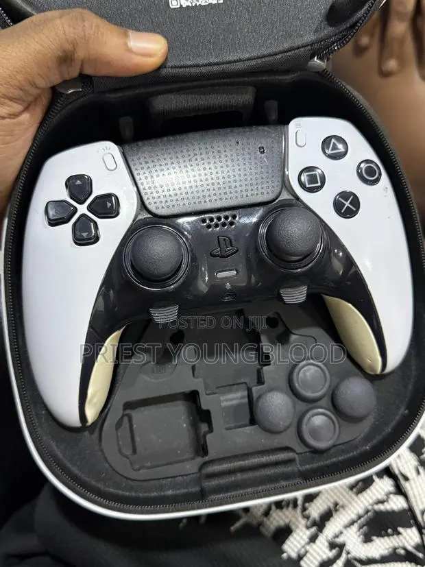 Used Dualsense Edge Controller · Photo 1
