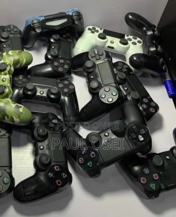 Ps4 Home Used Controllers · Photo 1