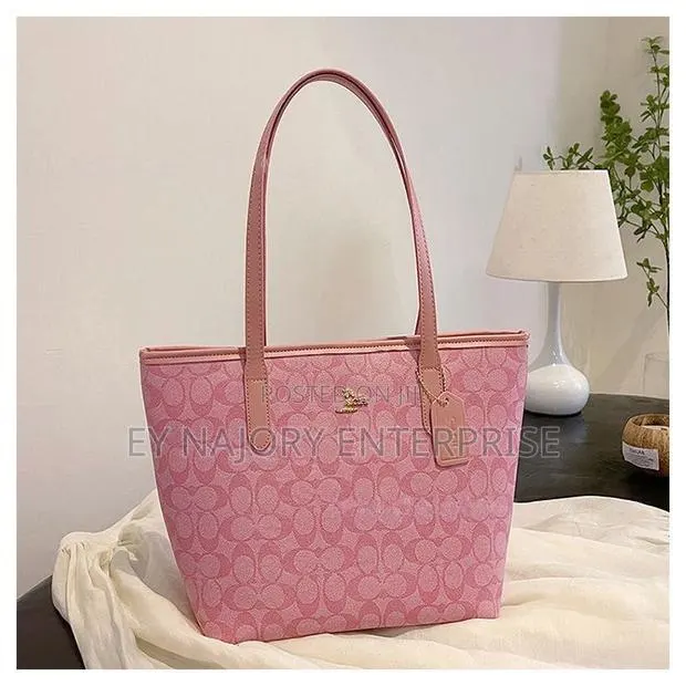 Luxury Pink Ladies Totebag · Photo 1