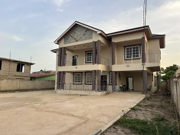 5bdrm Mansion in Nmai Dzorn for rent · Photo 1