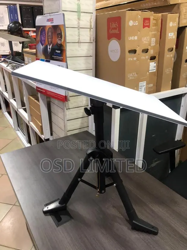 Experience 200+ MBPS With the Starlink Gen 4 Standard Kit · Photo 1