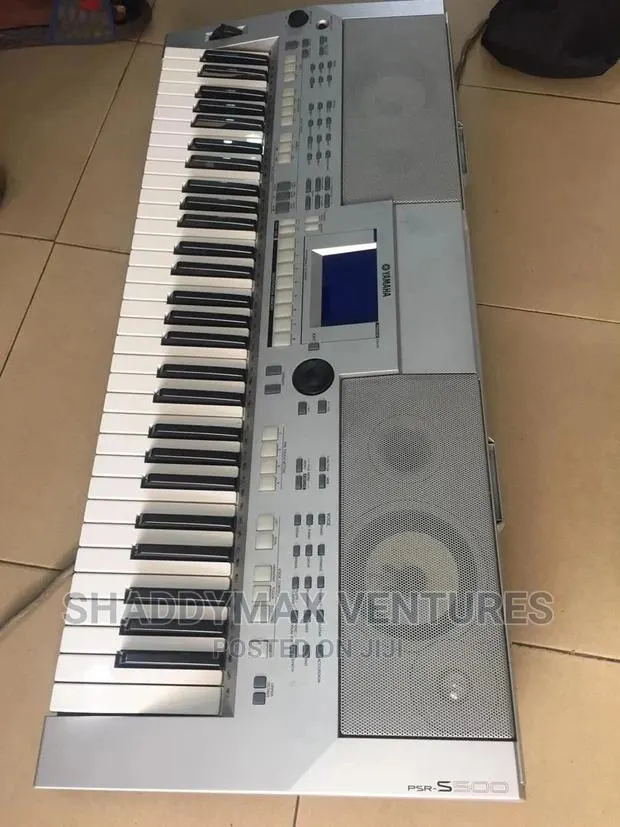 Yamaha S500 Keyboard · Photo 1