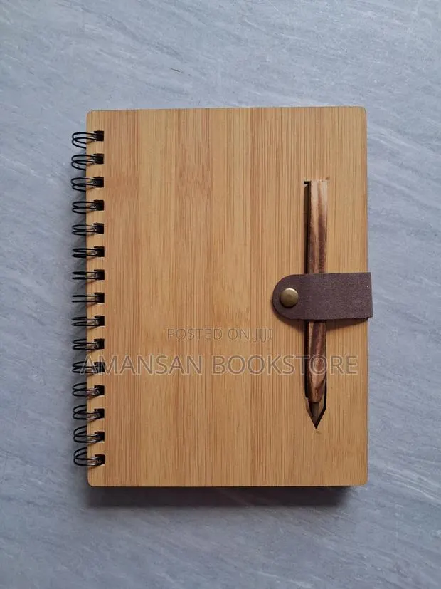A5 Notebook With Light Brown Wooden Cover (Medium) · Photo 1