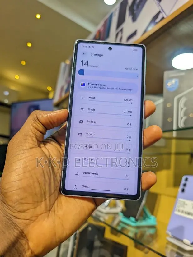 Google Pixel 7a 128 GB Gray · Photo 1
