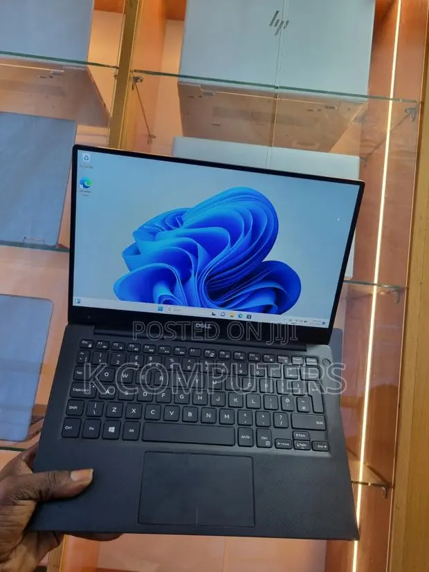 Laptop Dell XPS 13 8GB Intel Core i5 SSD 256GB · Photo 1