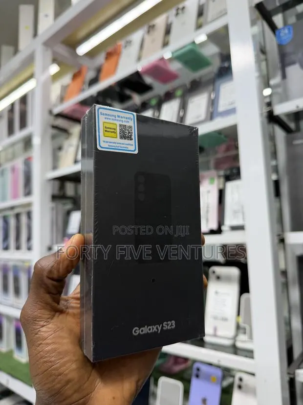 New Samsung Galaxy S21 5G 128 GB · Photo 1