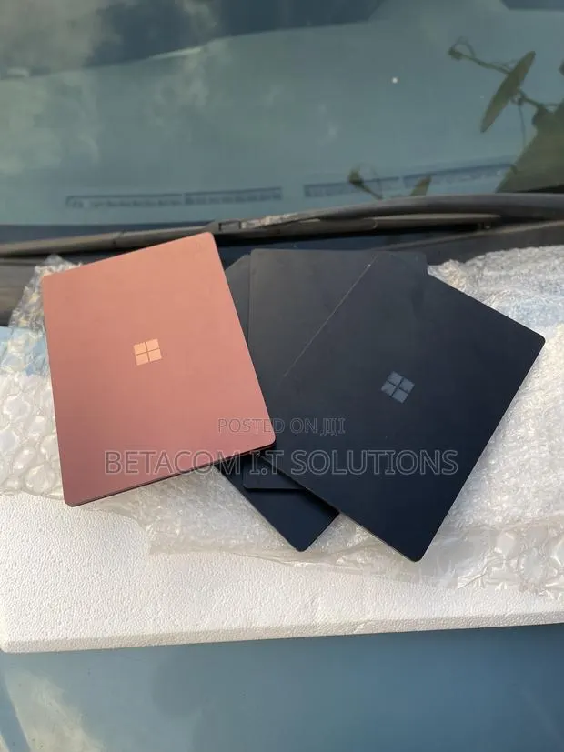 Laptop Microsoft Surface Laptop 3 8GB Intel Core i5 SSD 256GB · Photo 1