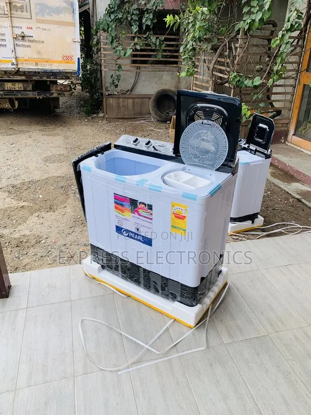 Ultra Pearl 11kg Twin-Tub Semi-Washing Machine in White and Black. · Photo 1