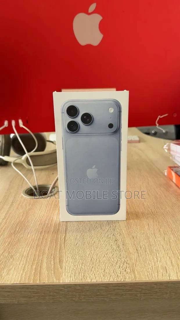 New Apple iPhone 18 Pro Max 256 GB Blue · Photo 2