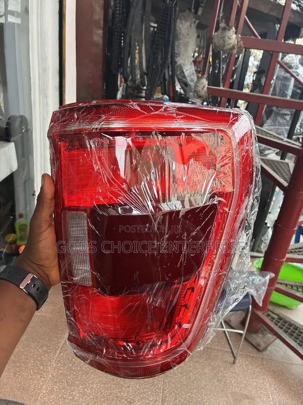 Tailight Ford F150 2021-2022-2023 · Photo 1
