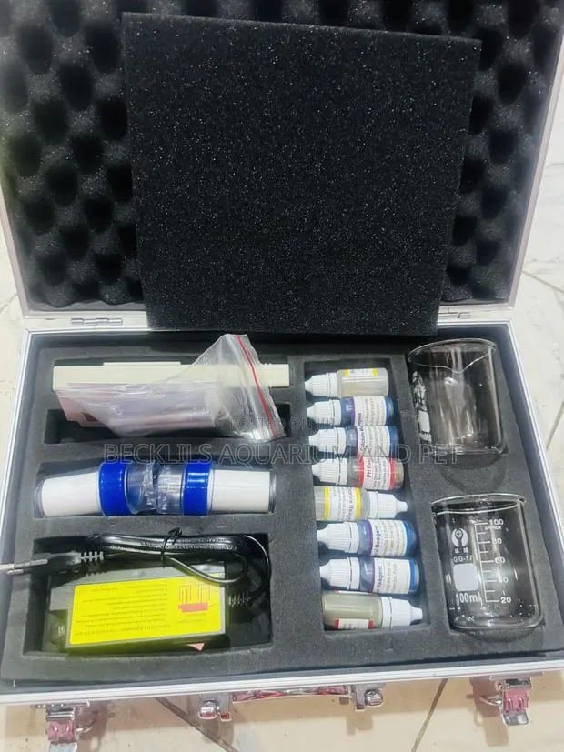 16 in 1 Water Tester · Photo 1