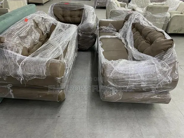 Modern Quality Brown Living Room Sofa Set · Photo 1