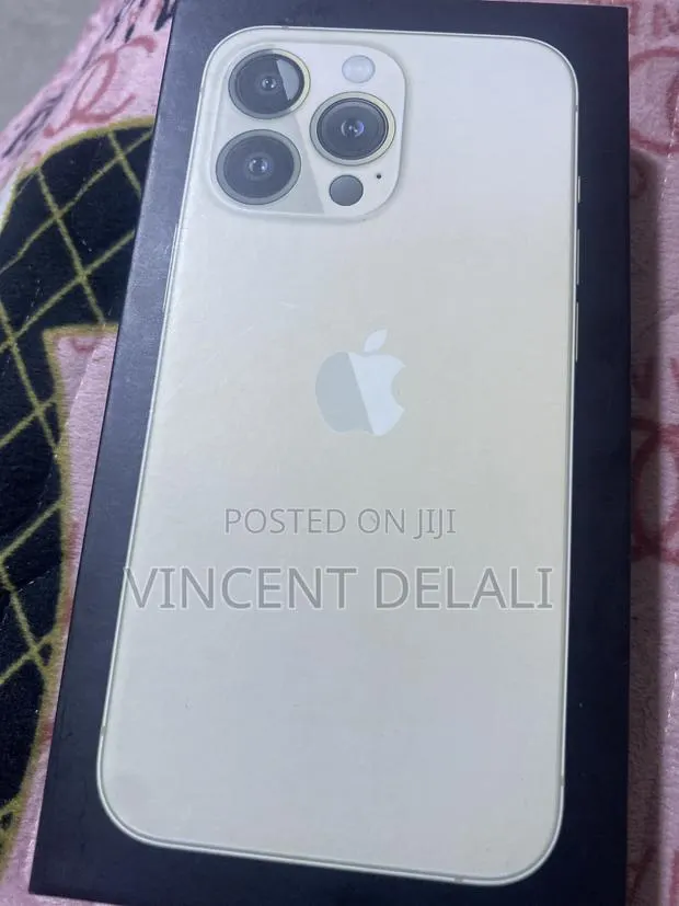 New Apple iPhone 13 Pro 256 GB Gold · Photo 1