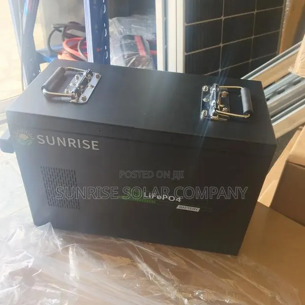Solar Lithium Battery 12.8v 100ah With a Charger · Photo 2