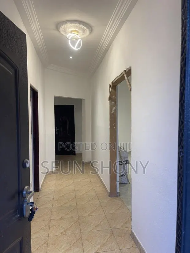 3bdrm House in Community 5, Lake Side Estate for rent · Photo 1