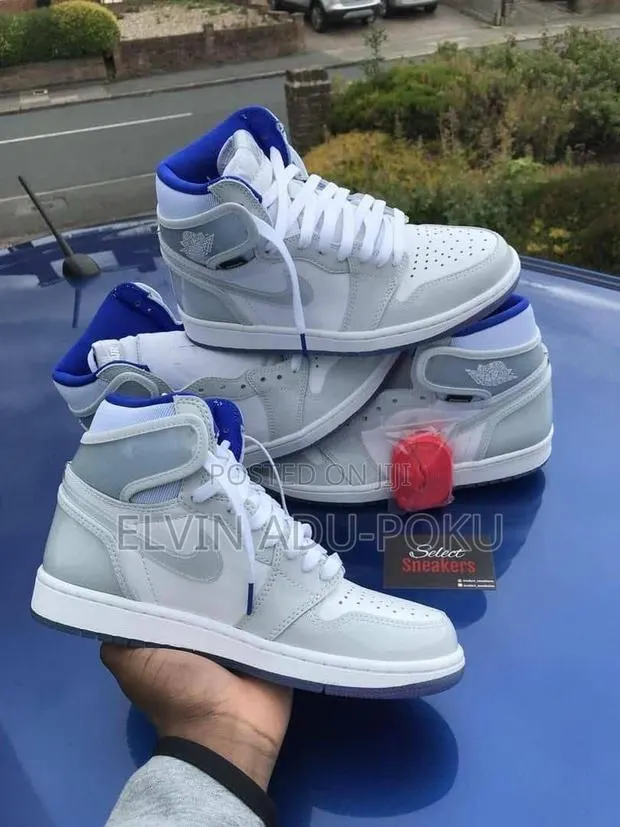 Air Jordan 1 High Zoom "Racer Blue" · Photo 1