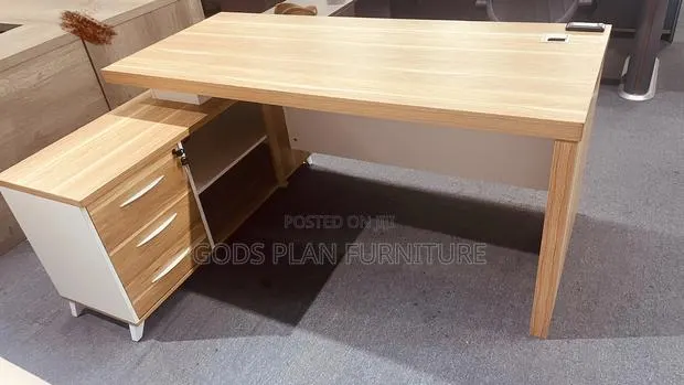 L Shaped Office Desk (2716) · Photo 1