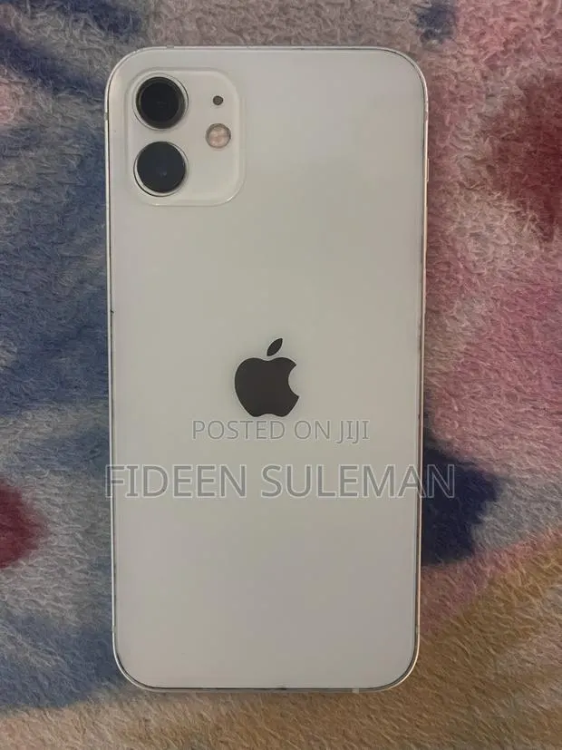 Apple iPhone 12 128 GB White · Photo 1