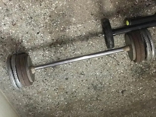 A Set of Dumbbells · Photo 1