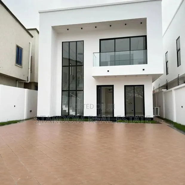 4bdrm Duplex in Shell Signboard, Coca Cola for sale · Photo 1