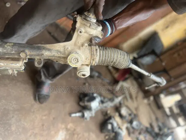 Dodge Ram Steering Rack · Photo 1