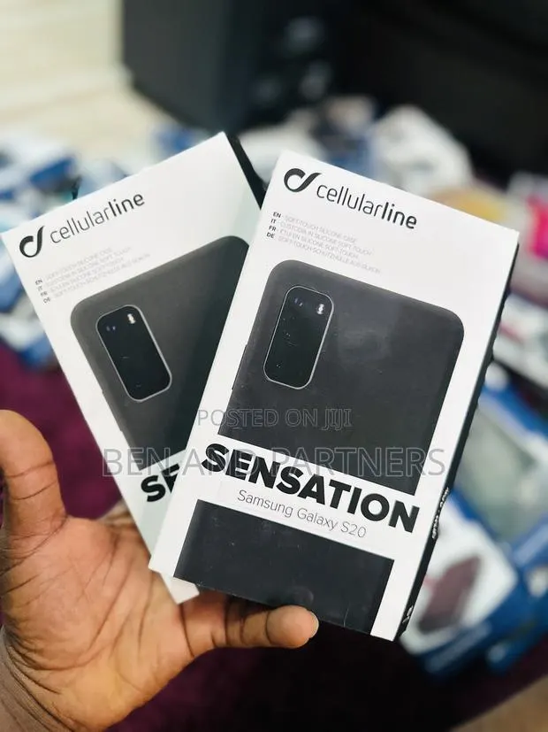 Original Silicone Cover For Samsung S20 · Photo 1