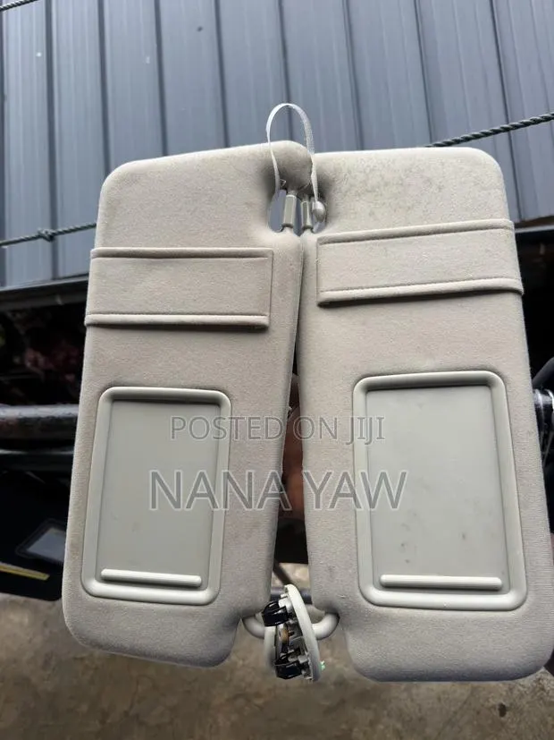 Toyota Camry 2012 Sun Shade · Photo 1